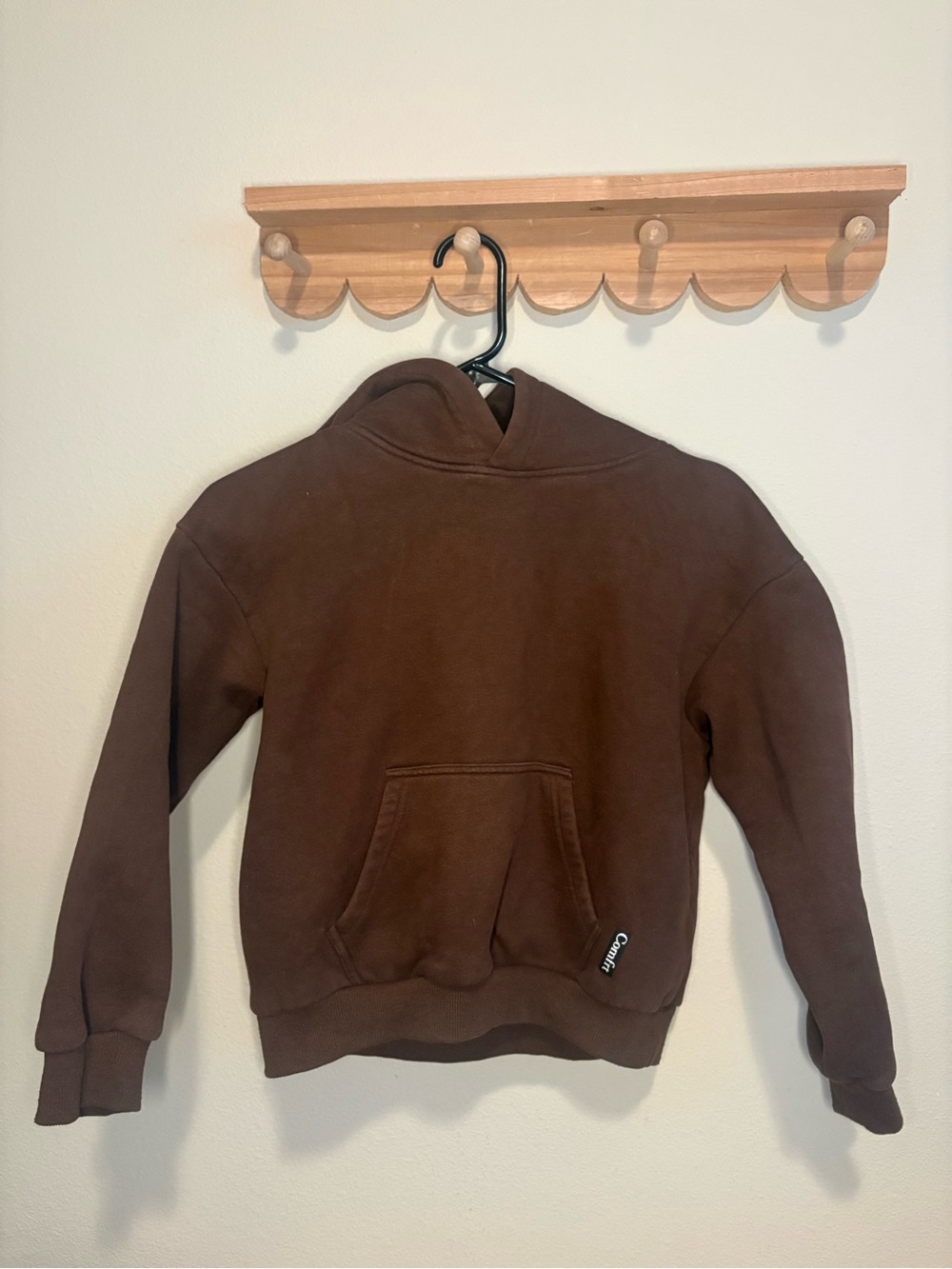 Comfrt the standard kids hoodie in walnut